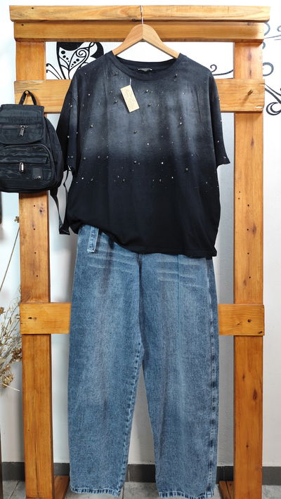 Remera Overzise ALASKA Tachas