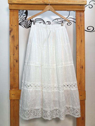 Pollera de Broderie y Puntilla PILAR