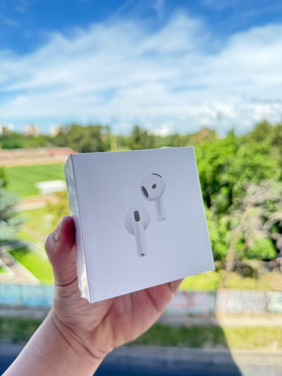 AirPods 4