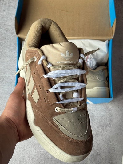 Adidas 2000