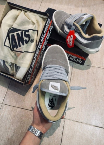 Vans KNU Grises