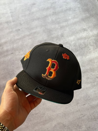 Gorra Cerrada BOSTON Premium 