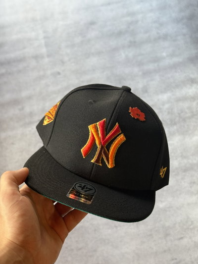 Gorra Cerrada NY Premium 