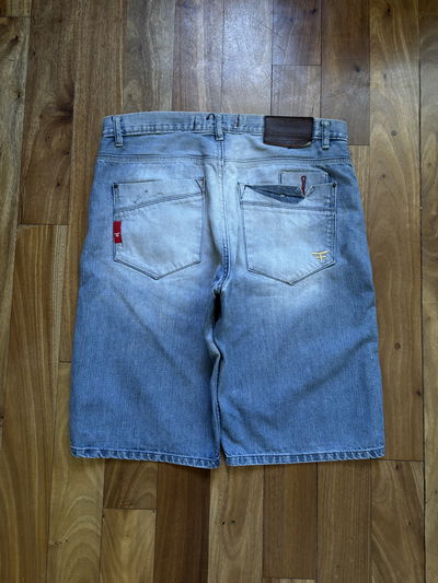 Bermuda Kosiuko ‘90s T44