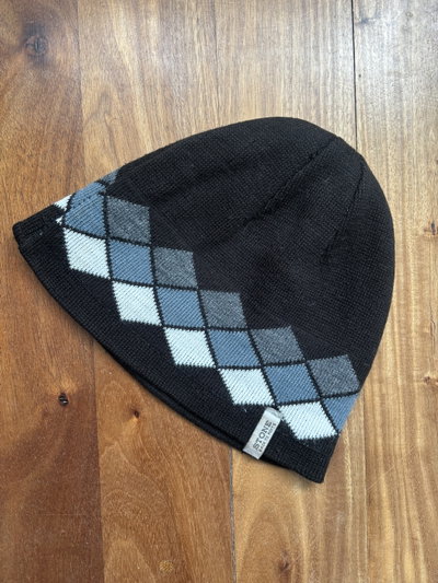 Beanie Stone