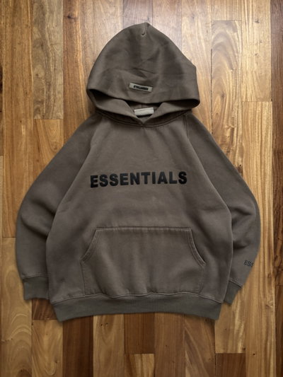Hoodie Essentials T.S