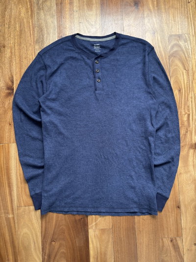 Henley Old Navy T.M