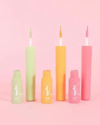 RUBY ROSE Delineador Líquido Color Melu HB515