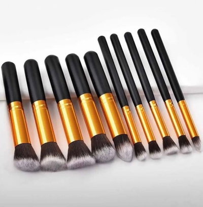 Set de 10 Brochas de Maquillaje Kabuki