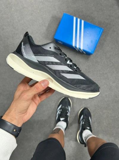 AdiZero (negra)