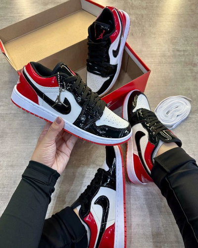 Jordan 1 Low charol roja/blanca
