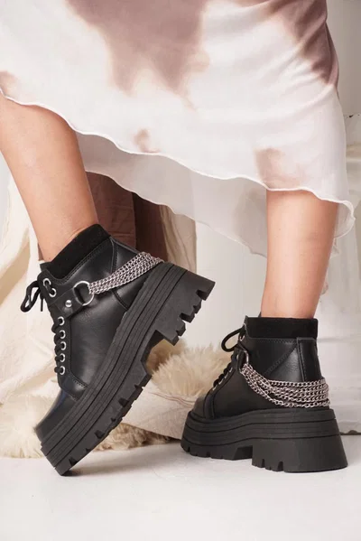 Siena Black