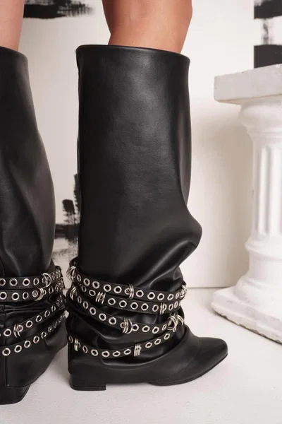 Ares Black