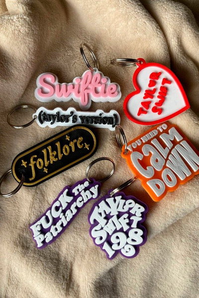 Llaveros o imanes personalizados