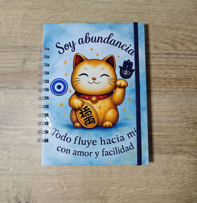 Libreta A5 Tapa Dura - Diseño "Soy Abundancia" Gatito de la Suerte (100 hojas)