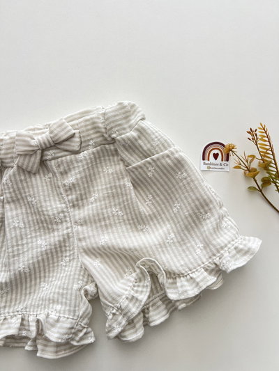 Short Camelia