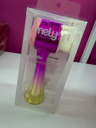 CEPILLO EXFOLIANTE FACIAL . MELY