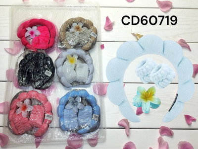 VINCHA + MUÑEQUERA + BROCHE .