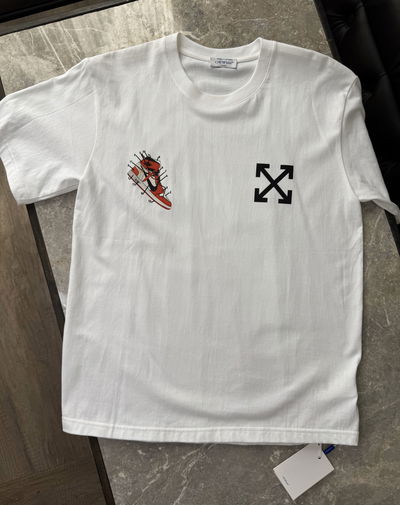 OFF W T-SHIRT WITH NK SNEAKER PRINT