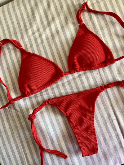 Bikini Red Essential