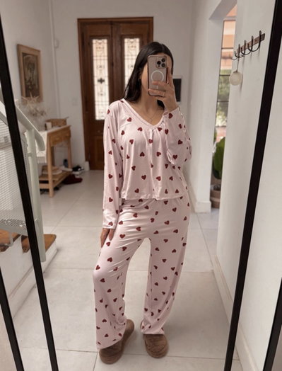 Pijama corazones rosa 