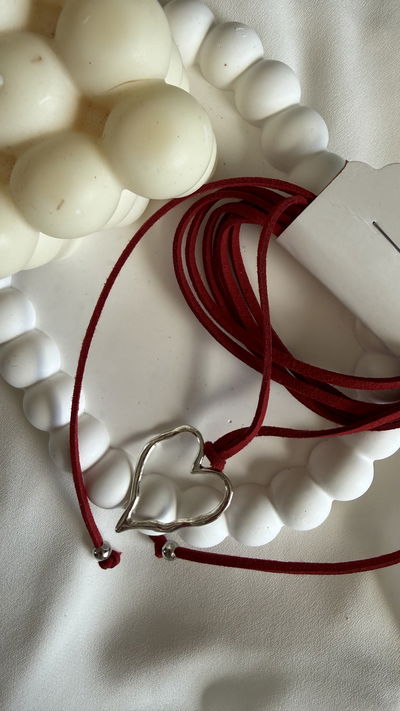 Chocker amor gamuza roja 