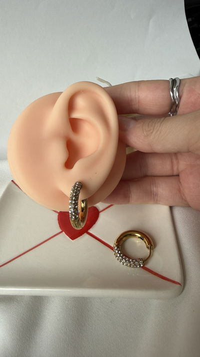 Aros brillosos dorados