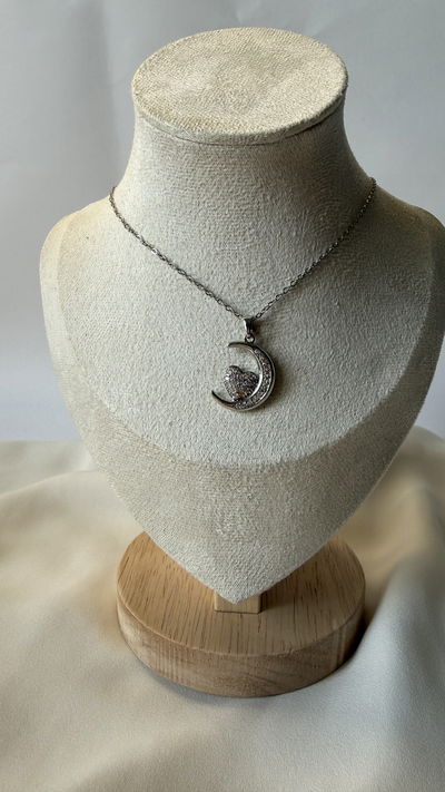 Collar luna corazón 