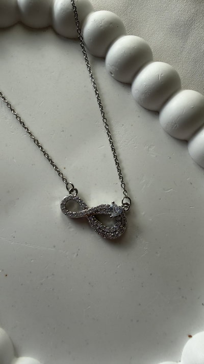 Collar infinito