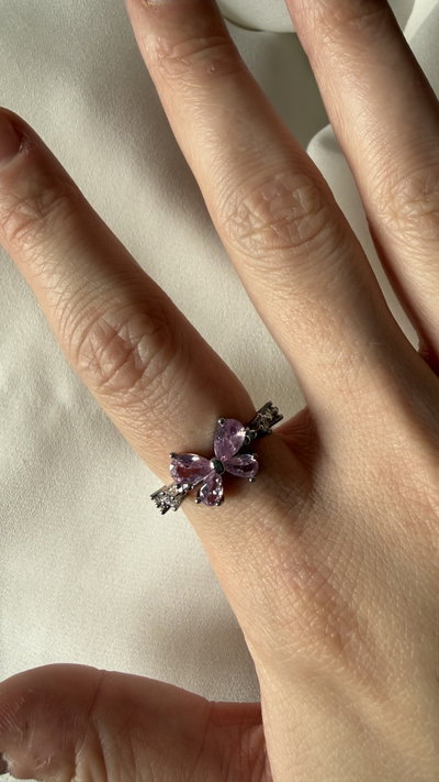 Anillo mariposa rosa