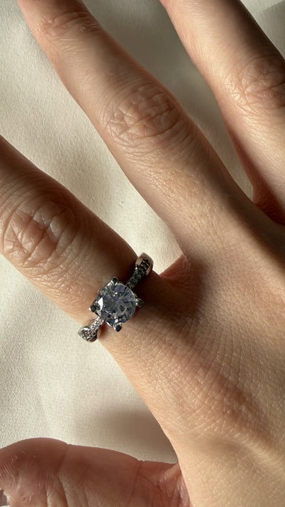 Anillo Ivi
