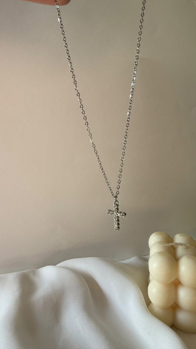 Collar cruz