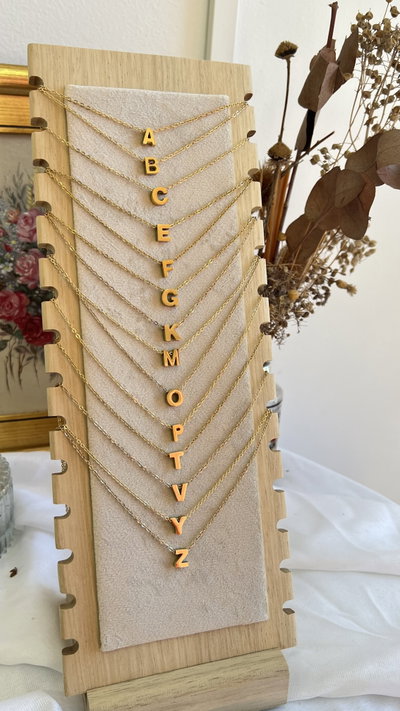 Collar  + inicial 