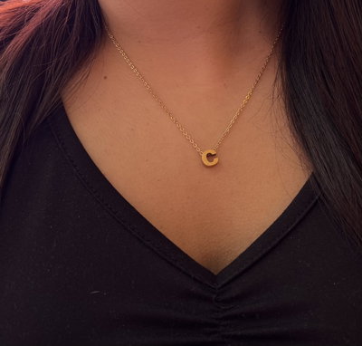 Collar inicial C 