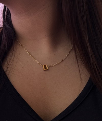 Collar inicial B
