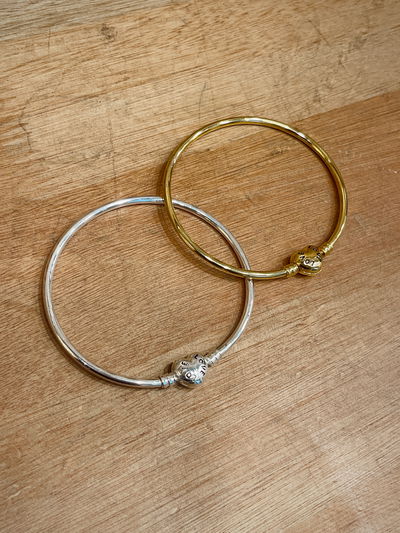 Pulseras Rígidas Charms