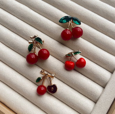 Prendedores Cereza Chicos 