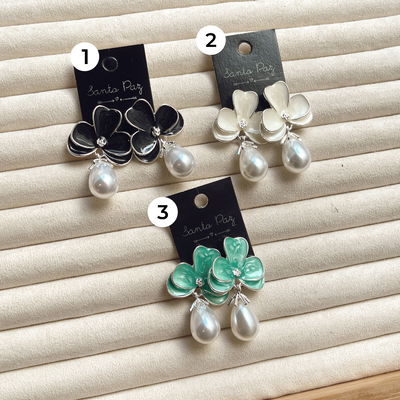 Aros de Acero Blanco y Dorado - Flor y Perla Colgante