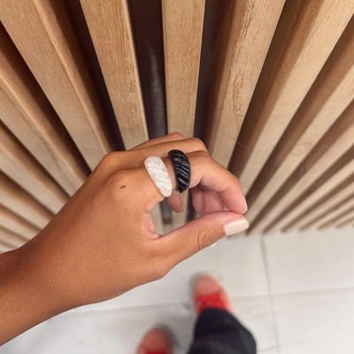 Anillos acrílico tramados