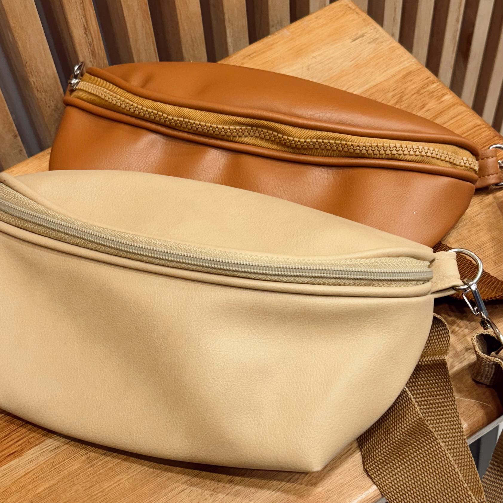 Riñonera Eco Cuero | Santo Paz Accesorios
