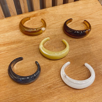 Pulseras de Acrílico - Abierta Fina