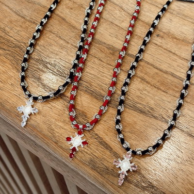 Collar Gótico Gamuzado