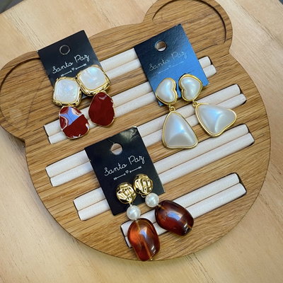 Aros de Acero Dorado - Acrílico de Colores