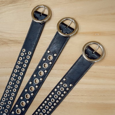 Cintos con Tachas - Hebilla Circulo