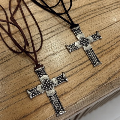 Choker Cordón con Dije