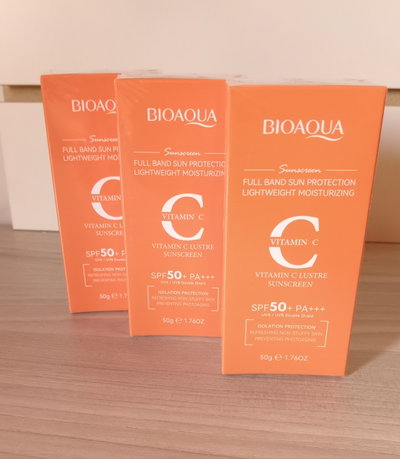 Protector solar SPF 50 con vitamina C