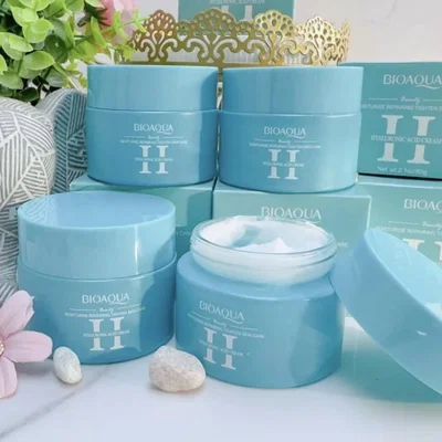 Crema facial con ácido hialurónico de Bioaqua 