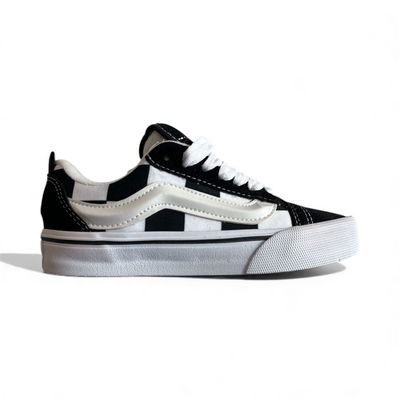 VANS KNU SKOOL CHESS