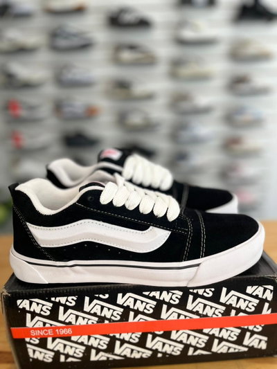 VANS KNU SKOOL NEGRO-BLANCO