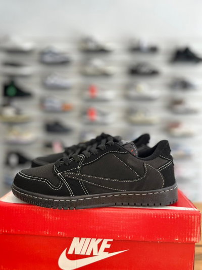 NIKE AIR JORDAN 1 RETRO LOW TRAVIS SCOTT ALL BLACK